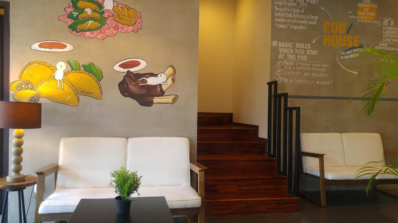 พีโอดี เฮาส์ มากัสซาร์ Hostel มากาซาร์ ภายนอก รูปภาพ