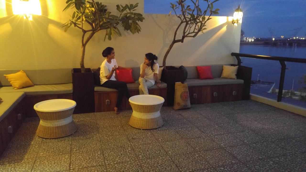 พีโอดี เฮาส์ มากัสซาร์ Hostel มากาซาร์ ภายนอก รูปภาพ